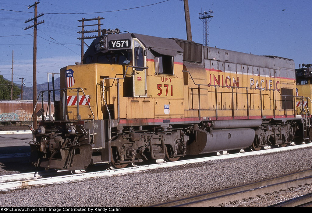 UPY 571 at Ogden